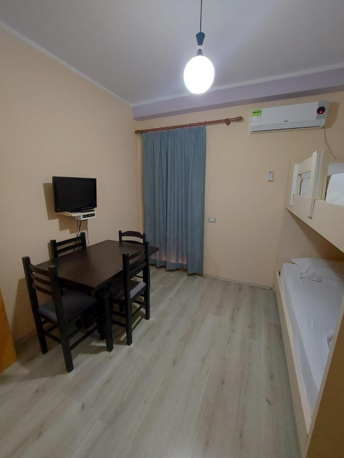 Vila Green Relax Вльора Екстер'єр фото