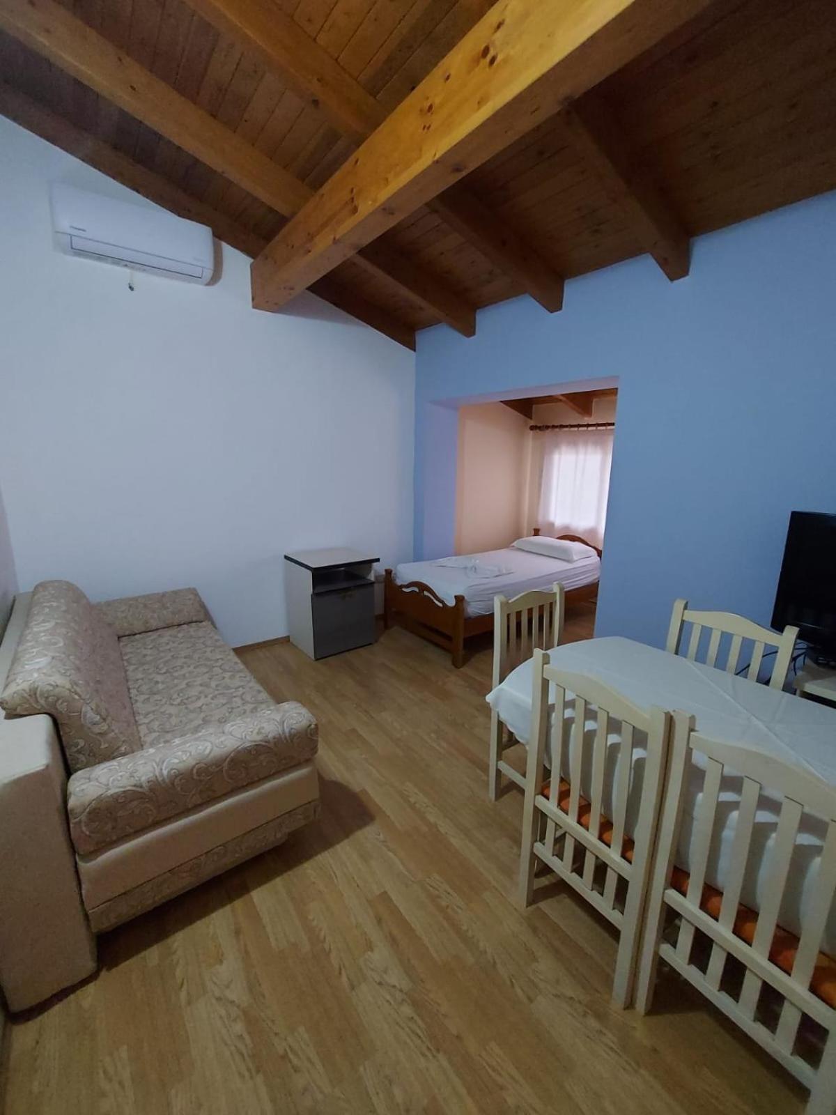 Vila Green Relax Вльора Екстер'єр фото