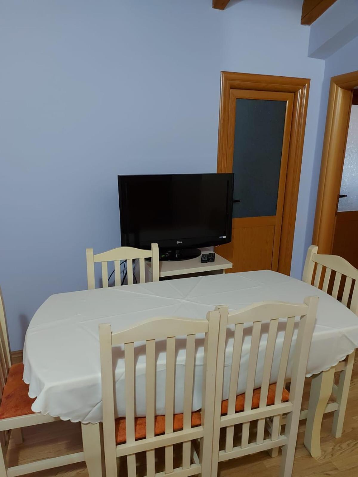 Vila Green Relax Вльора Екстер'єр фото